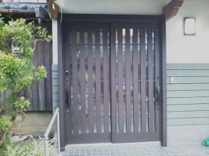 K様邸　玄関サッシ交換